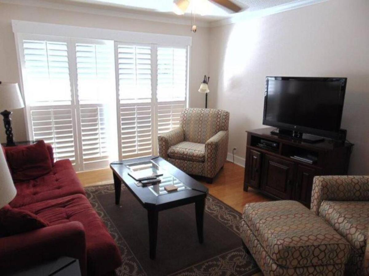 W2 Ocean Walk Resort Upstairs 2 Bed King And Two Twins Next To Back Pool St. Simons Island Exterior photo